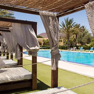 https://complejo-turistico-los-escullos.es-andalucia.com